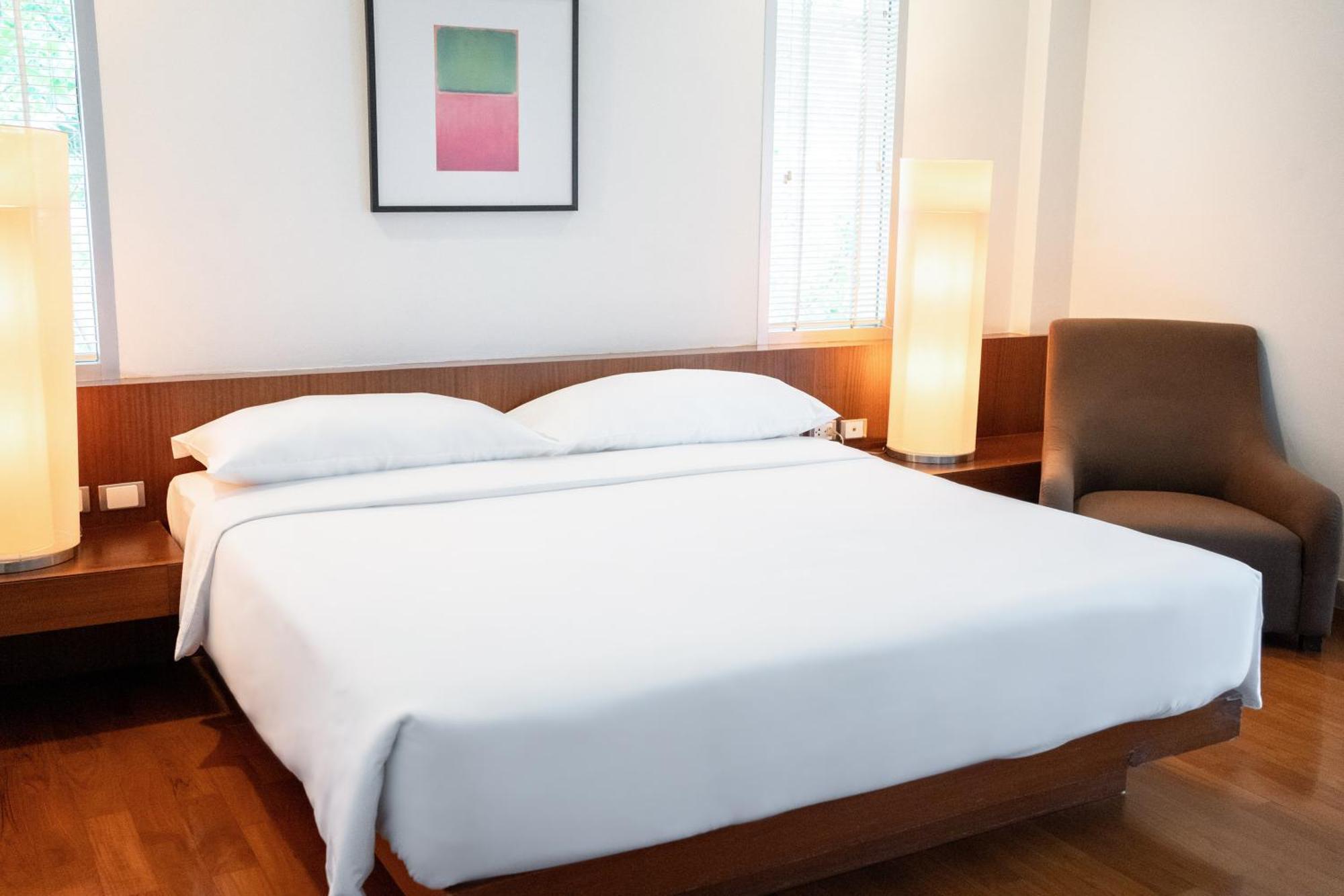 Khách sạn The Park Nine Srinakarin 4*