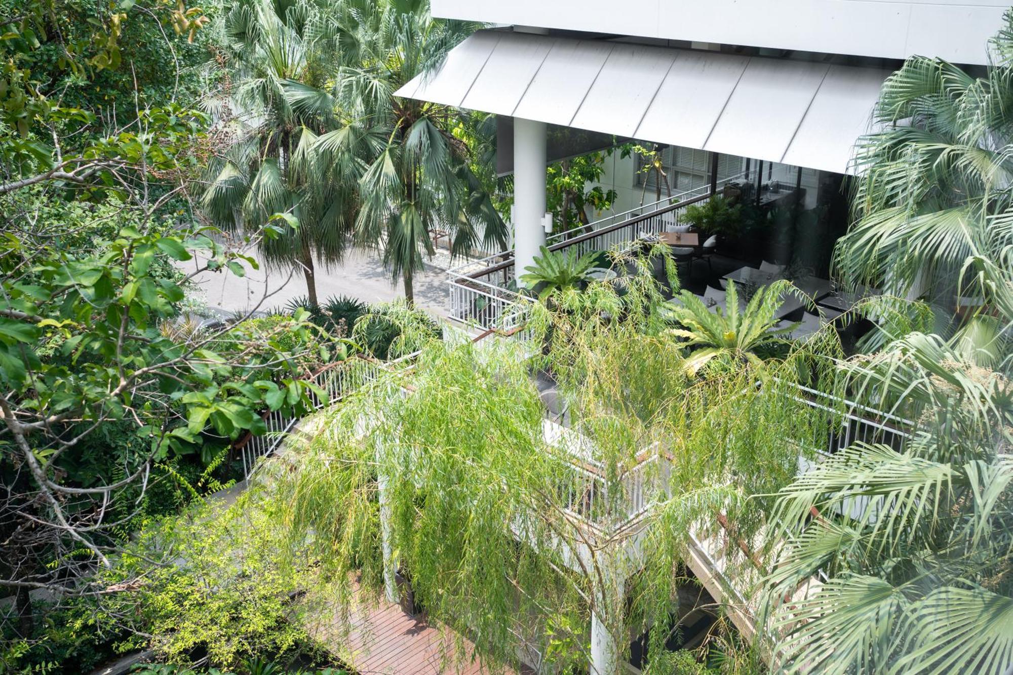 Khách sạn The Park Nine Srinakarin