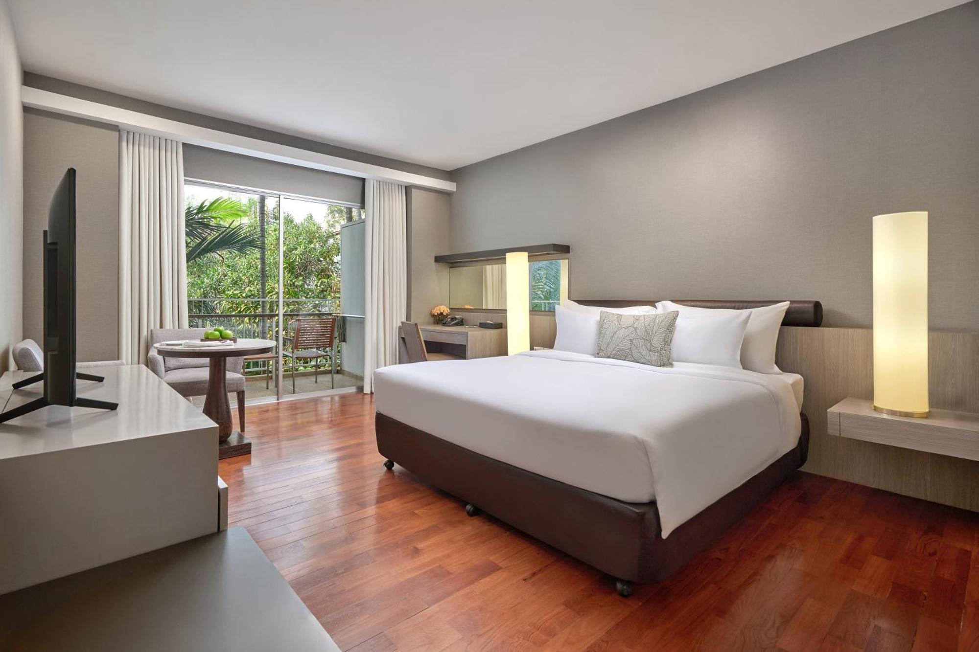 The Park Nine Srinakarin Khách sạn 4*